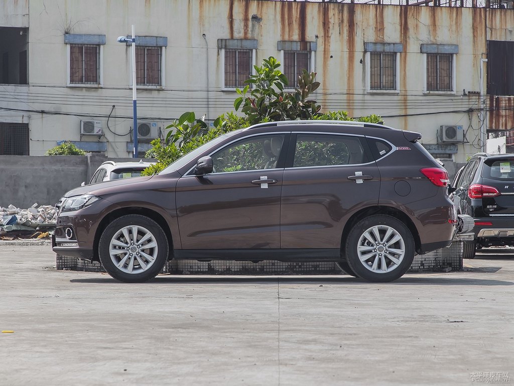 摩登灰哈弗H2整車(chē)外觀外觀圖片
