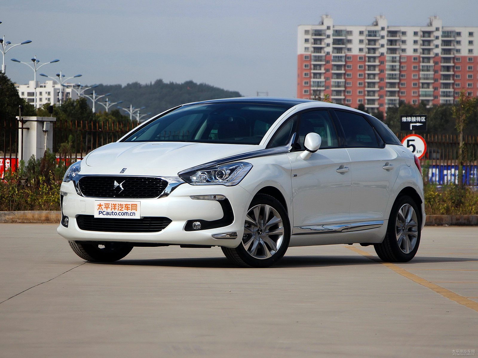 DS 5外觀高清大圖
