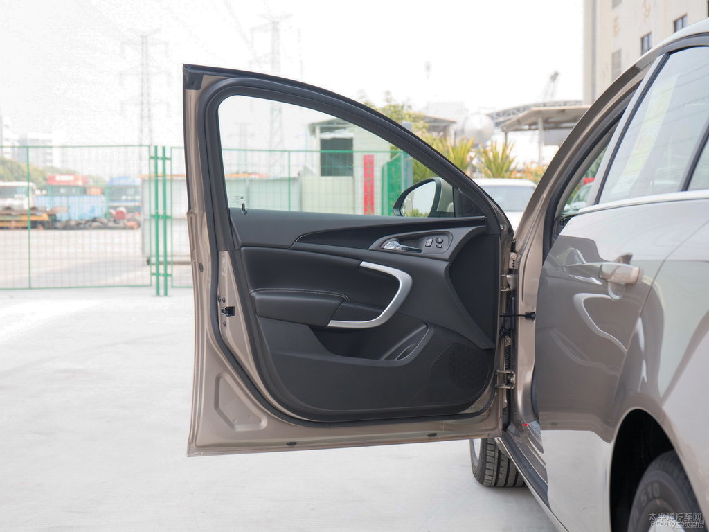恒金君威車廂內(nèi)飾圖片