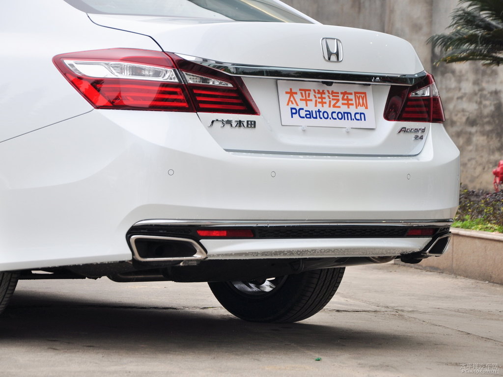 珍珠白雅閣車尾外觀圖片
