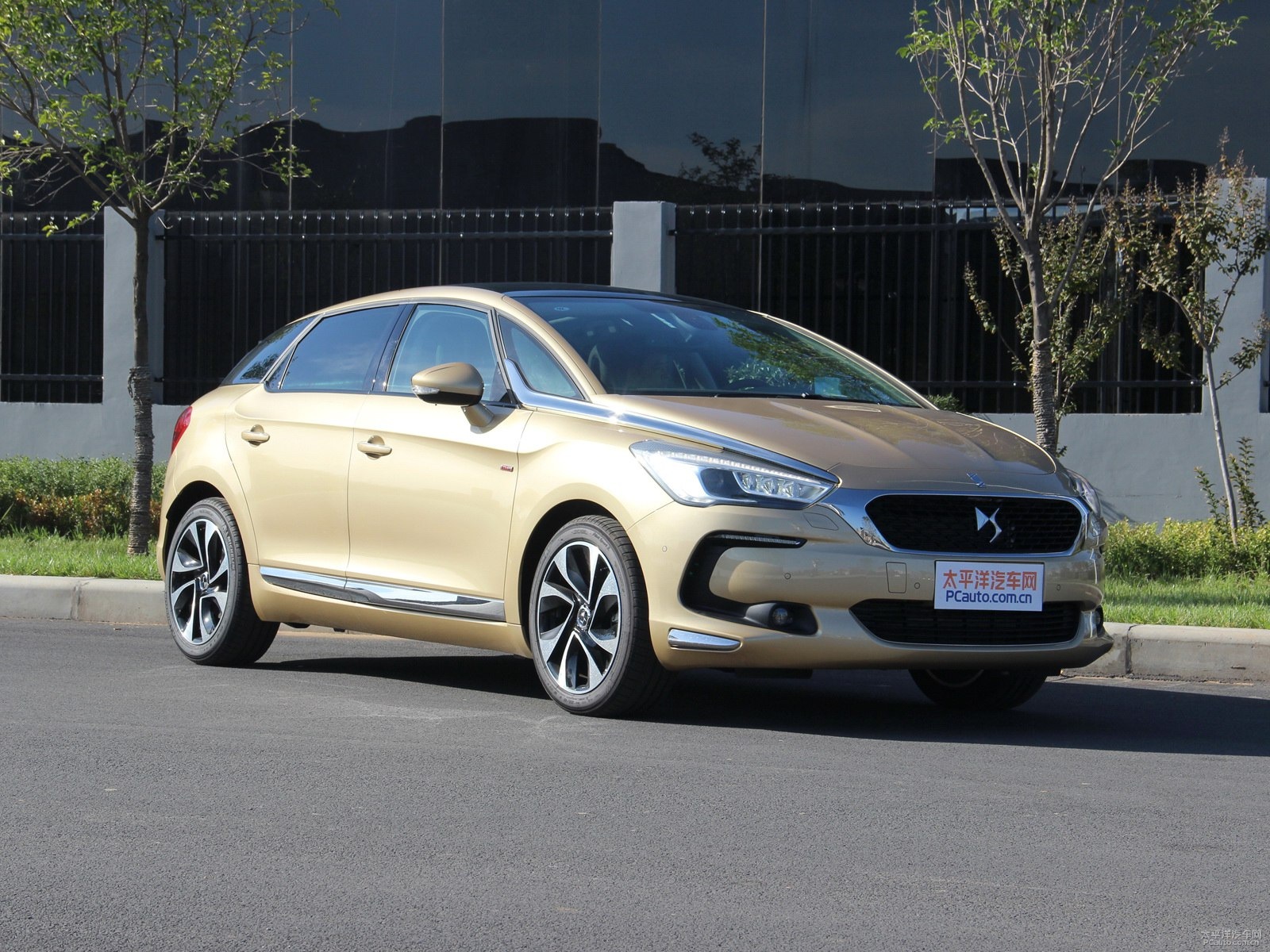 DS 5外觀高清大圖