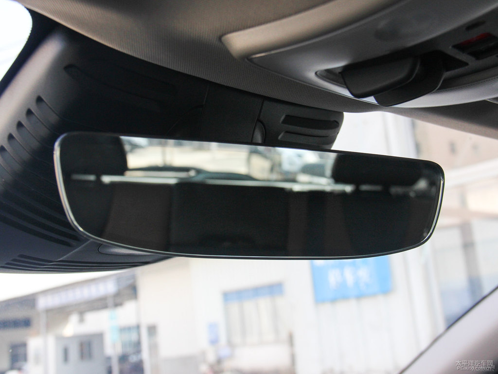 醇咖色沃爾沃XC60車廂內(nèi)飾圖片