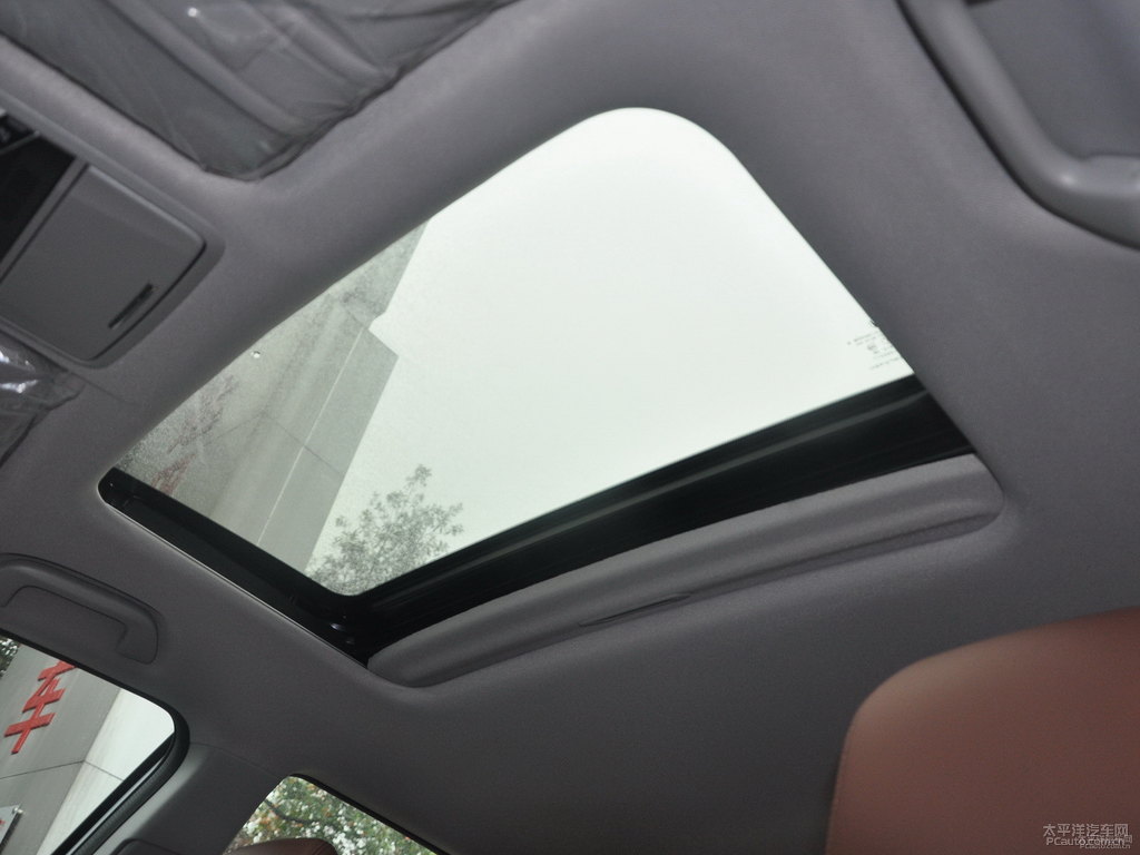 珍珠白雅閣車廂內(nèi)飾圖片