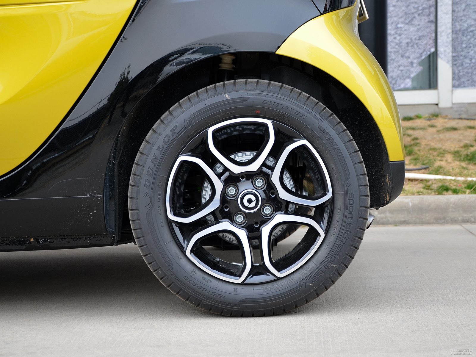Ssmart fortwo܇^DƬ