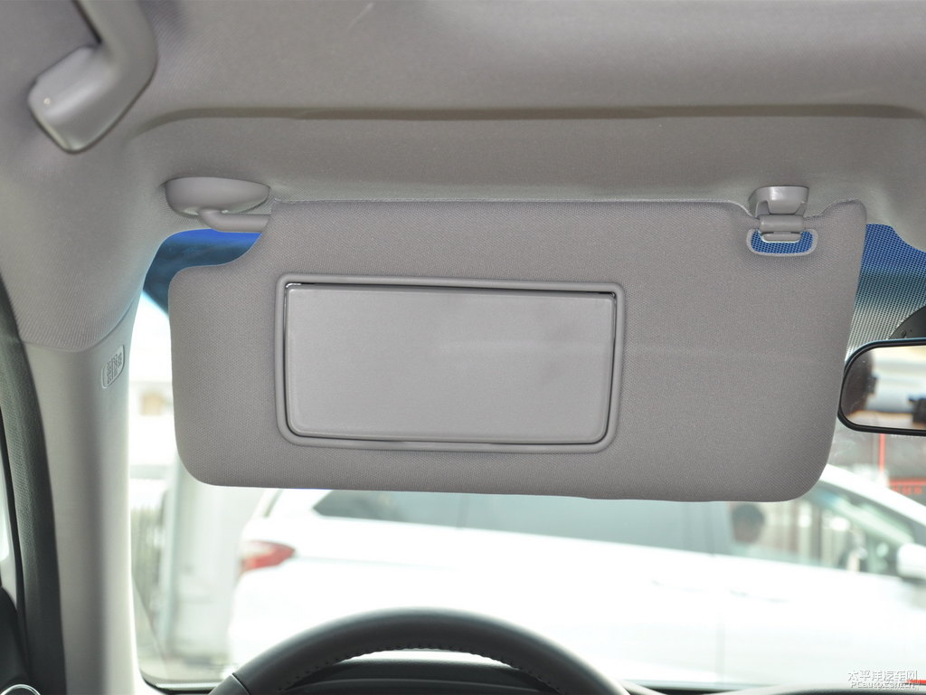 珍珠白雅閣車廂內(nèi)飾圖片