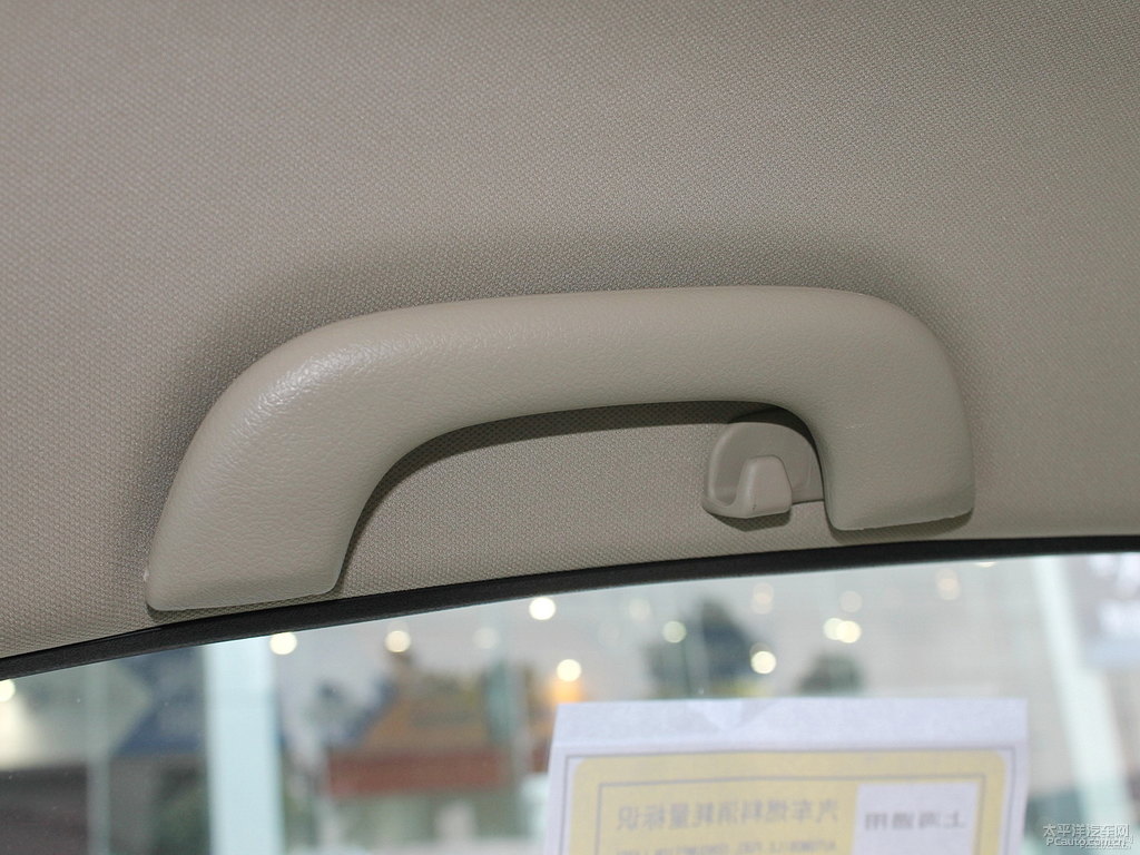 香檳金凱越車(chē)廂內(nèi)飾圖片