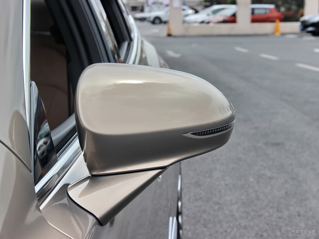 琉璃金君越車身外觀圖片