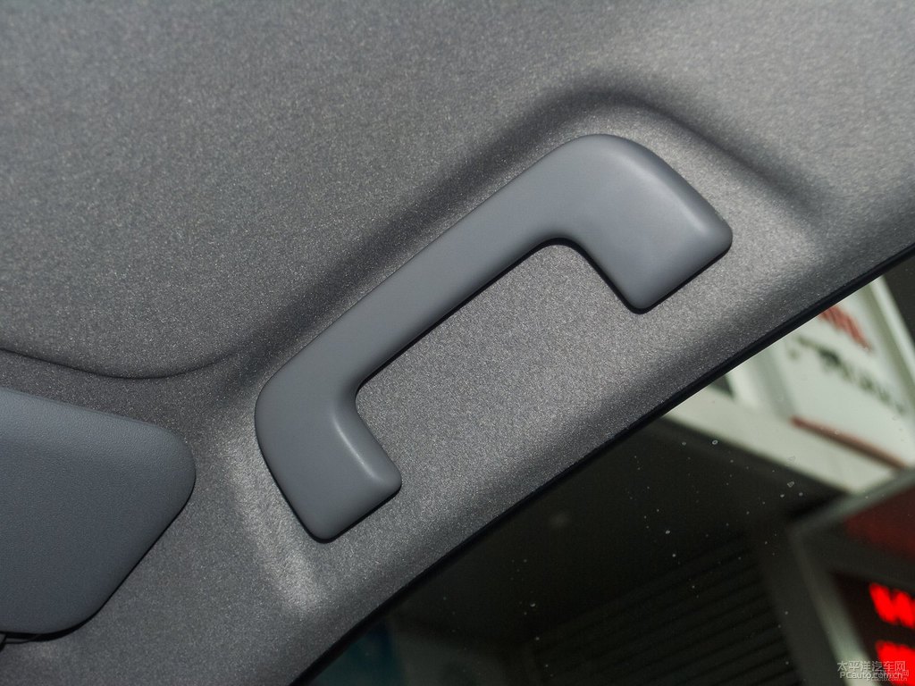 YARiS L 致炫車廂內(nèi)飾圖片