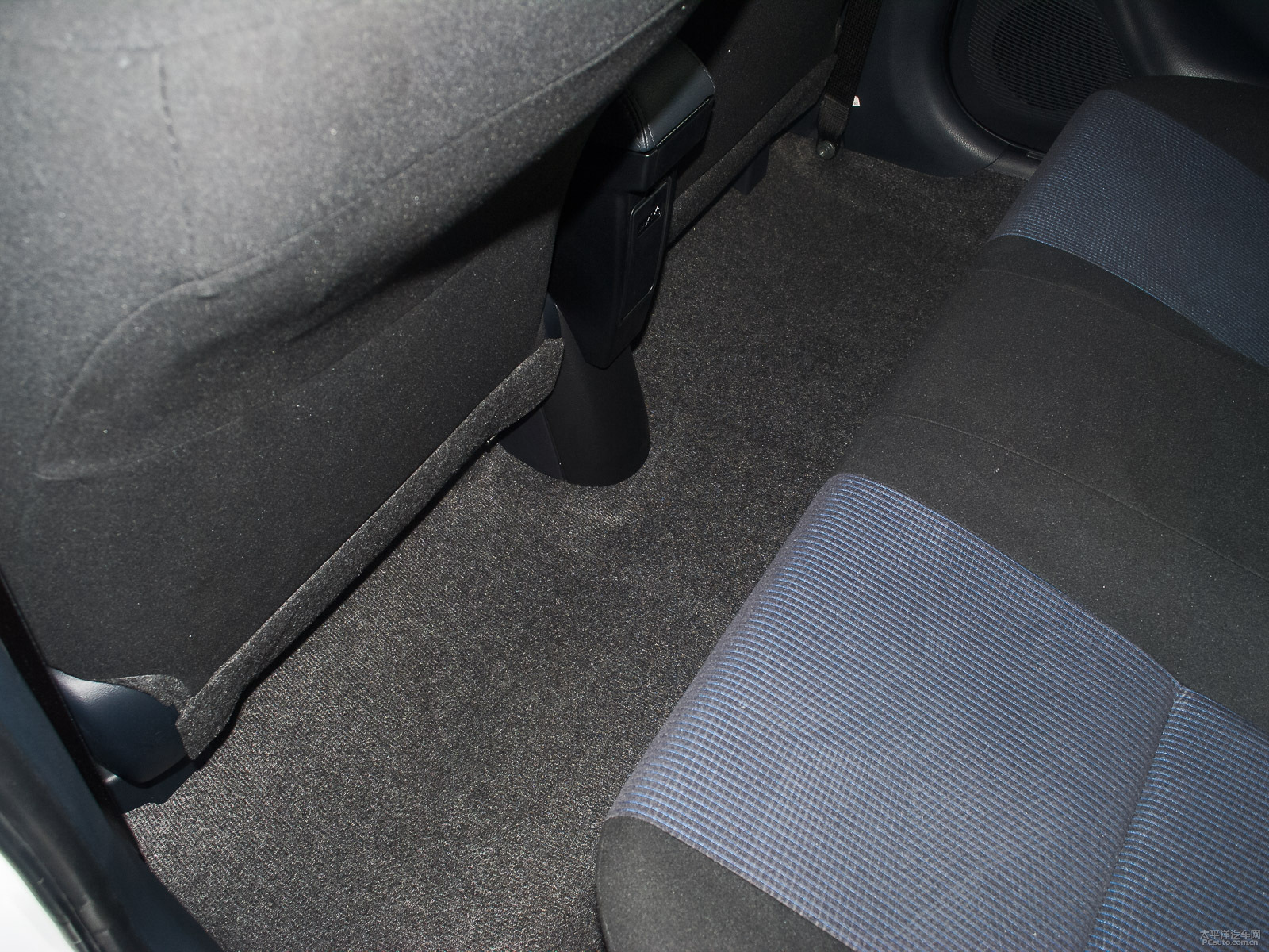 YARiS L 致炫空間高清大圖