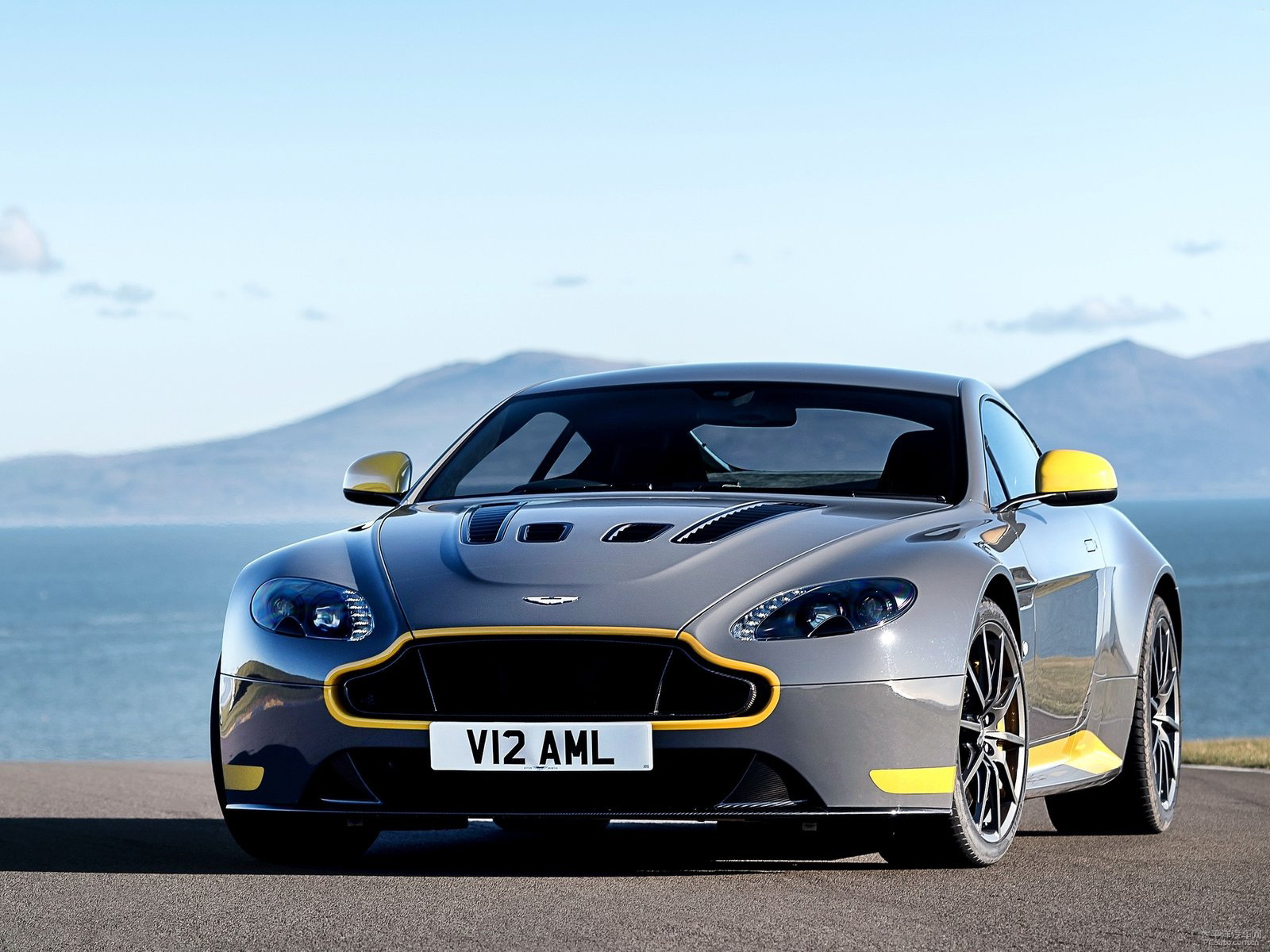 V12 Vantage外觀高清大圖