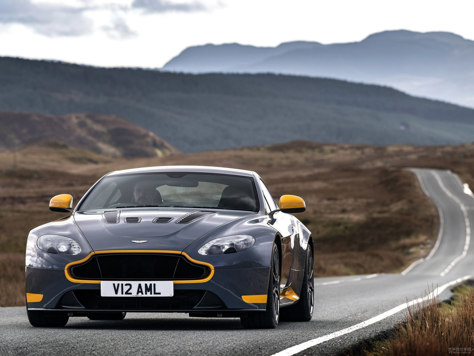 V12 Vantage外觀高清大圖