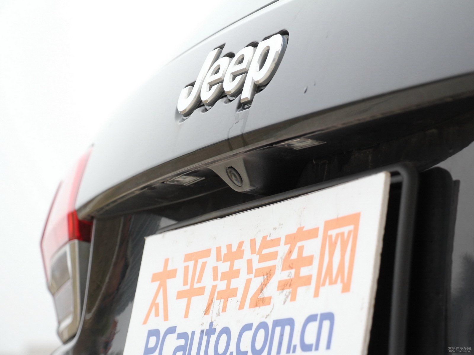大切諾基外觀高清大圖