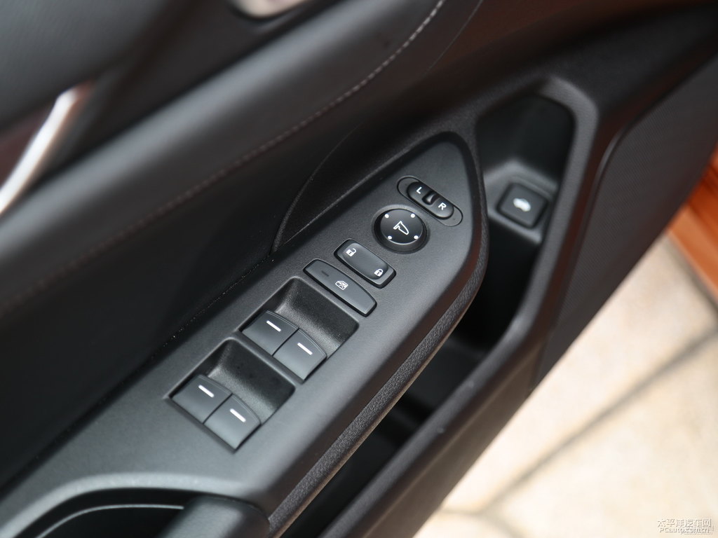 琥珀橙思域車廂內(nèi)飾圖片