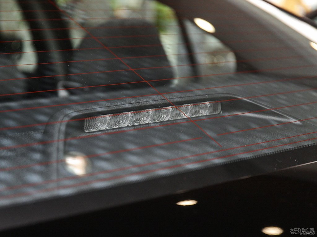 奧夫特黑雅閣車(chē)尾外觀圖片