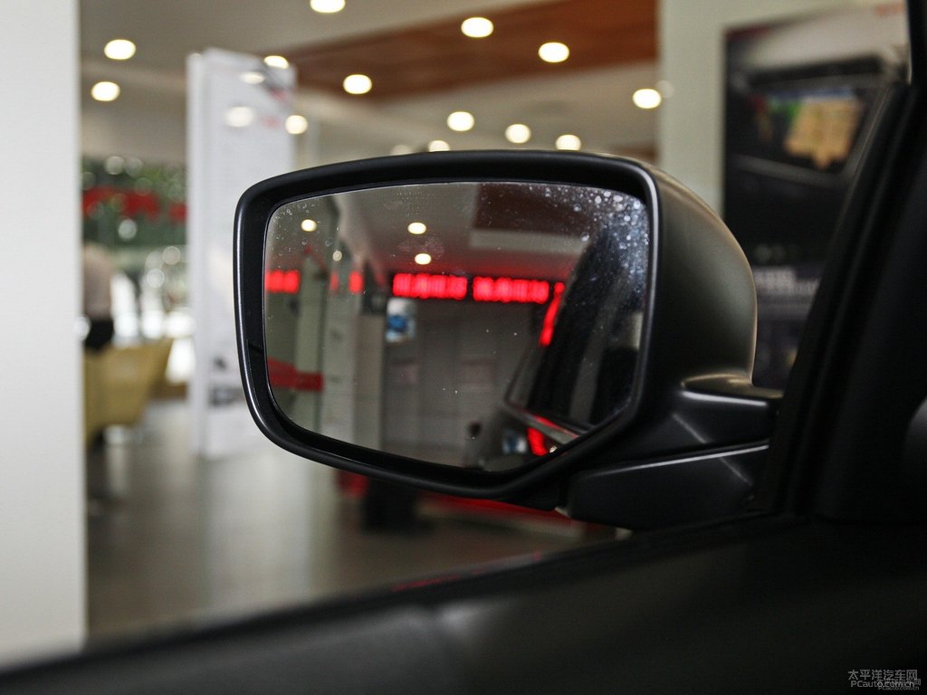 奧夫特黑雅閣車身外觀圖片
