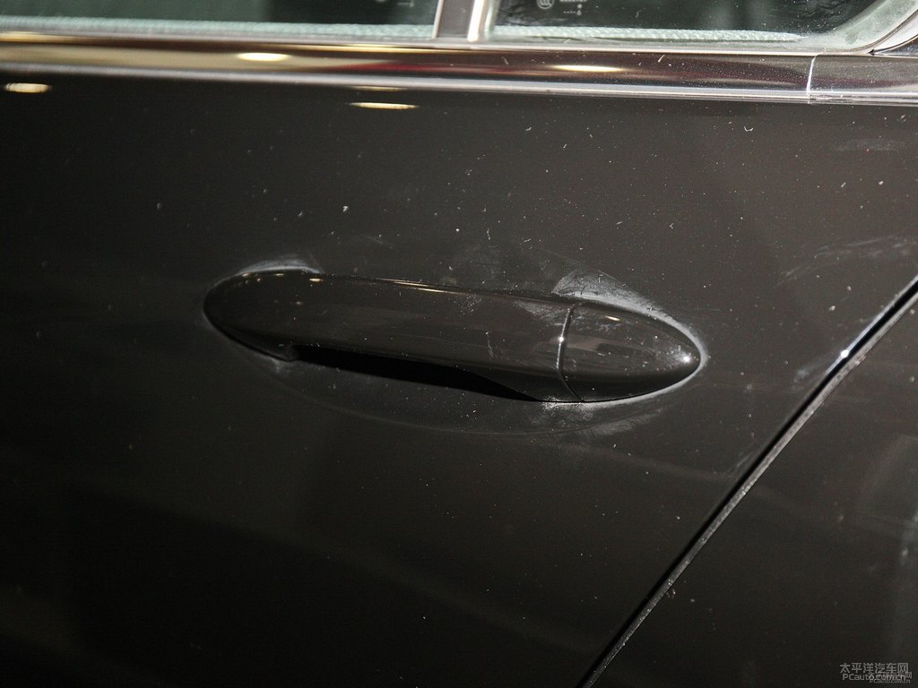奧夫特黑雅閣車(chē)身外觀(guān)圖片