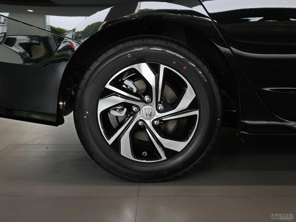 奧夫特黑雅閣車身外觀圖片
