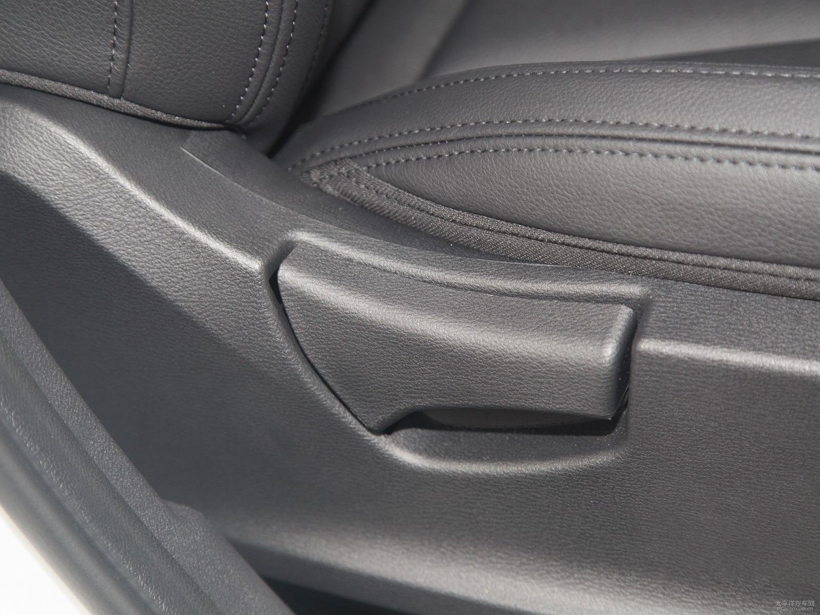 Oذ׹H6 Coupe΃(ni)DƬ