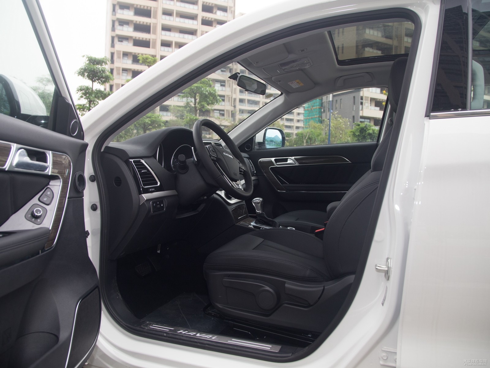 Oذ׹H6 Coupe{˿ggDƬ