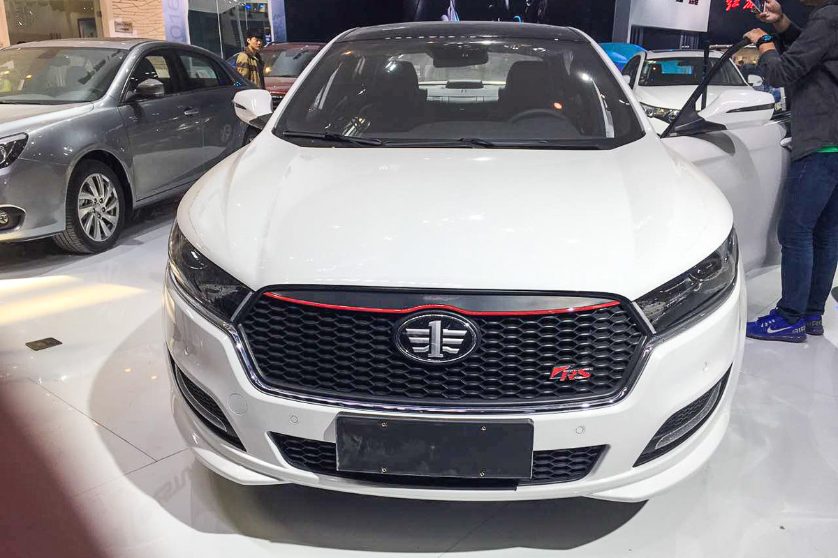 奔騰B50車展高清大圖