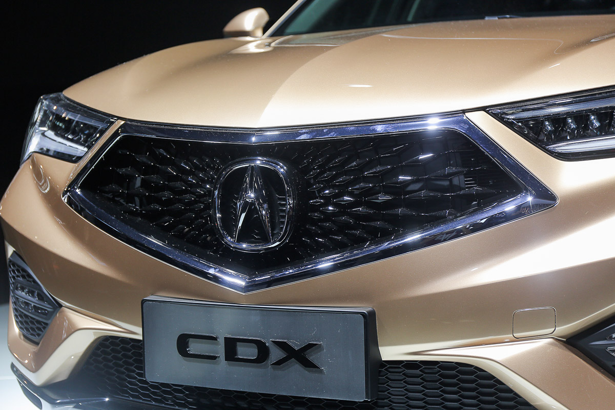 謳歌CDX車展高清大圖