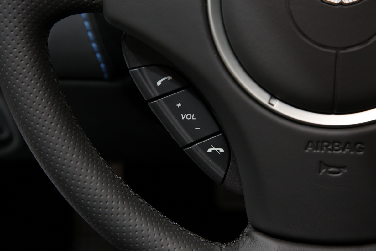 V8 VantageDƬ