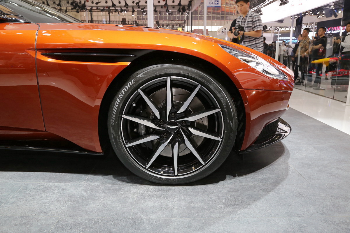 阿斯頓·馬丁DB11車展高清大圖