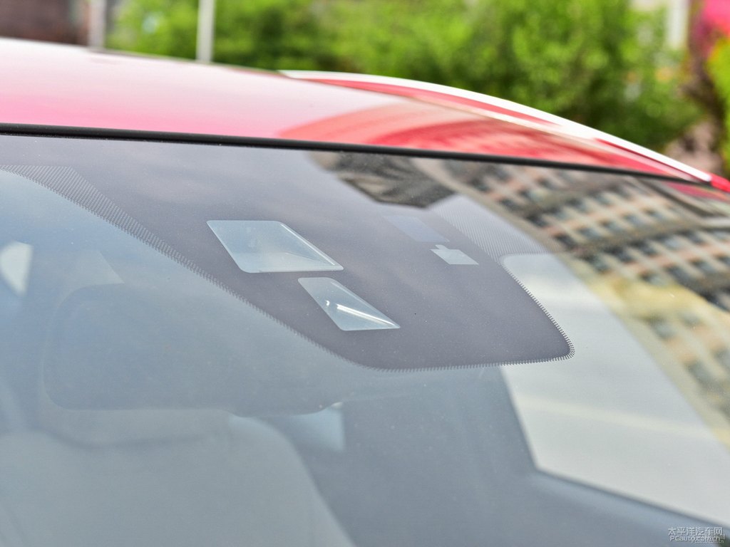 魂動紅馬自達CX-4車頭外觀圖片