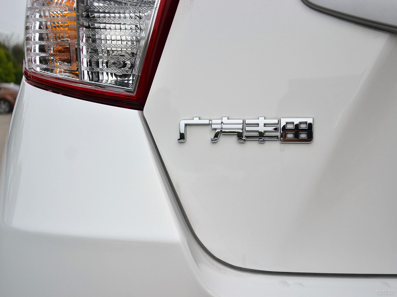 YARiS L 致炫外觀高清大圖