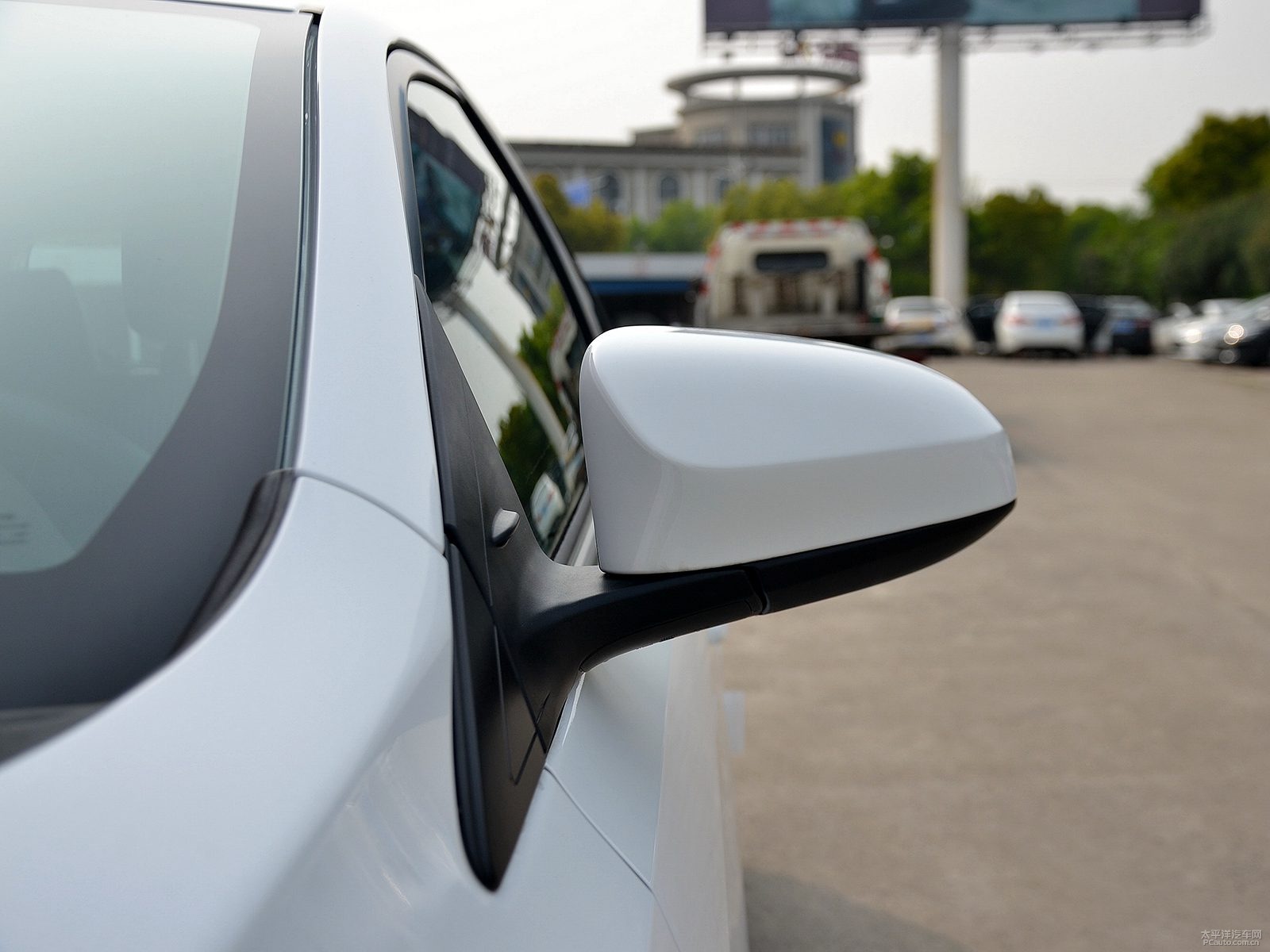 YARiS L 致炫外觀高清大圖
