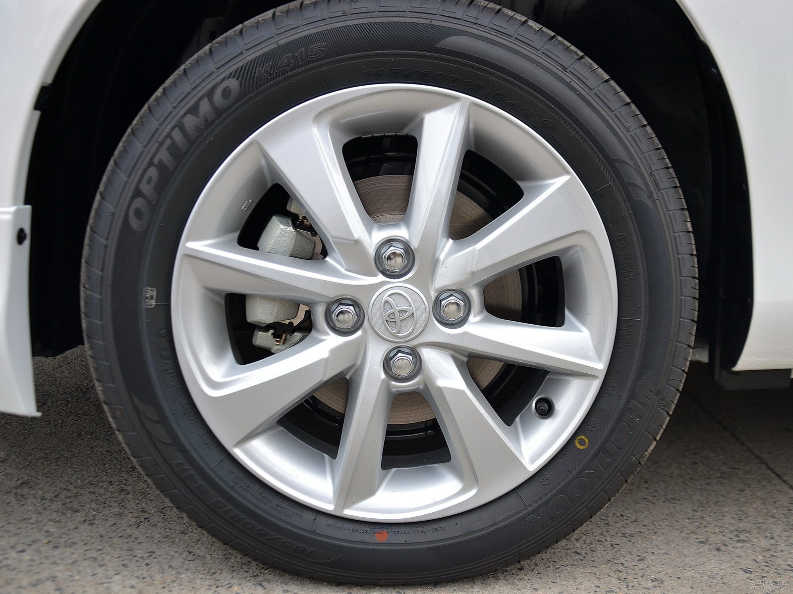 YARiS L 致炫外觀高清大圖