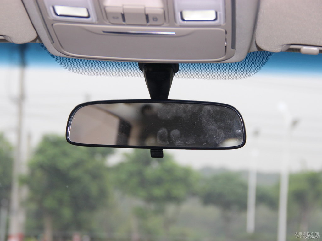 琉璃橙帝豪GS車(chē)廂內(nèi)飾圖片