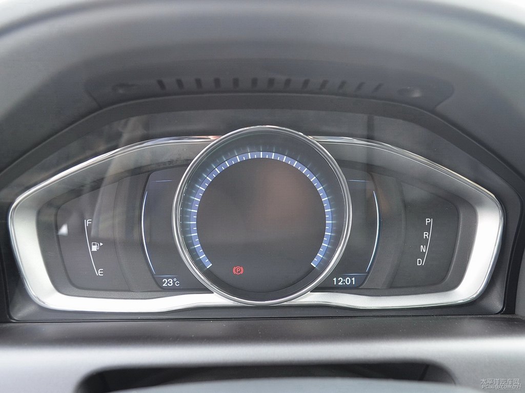 冰雪白沃爾沃XC60中控內(nèi)飾圖片