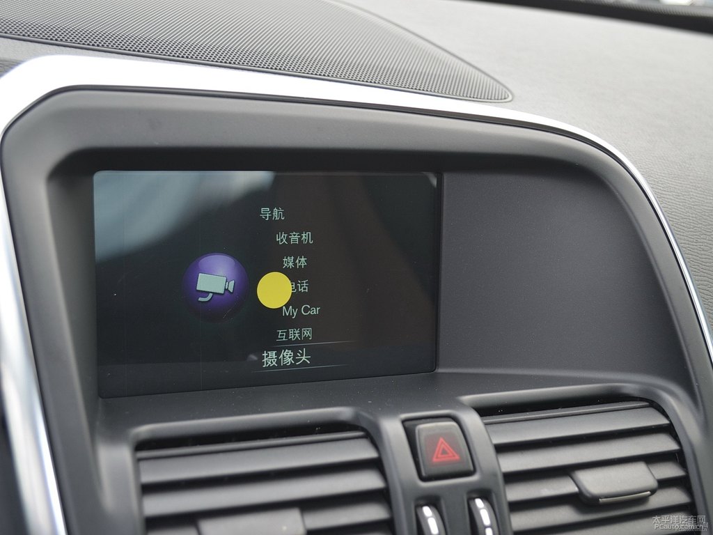 冰雪白沃爾沃XC60中控內(nèi)飾圖片