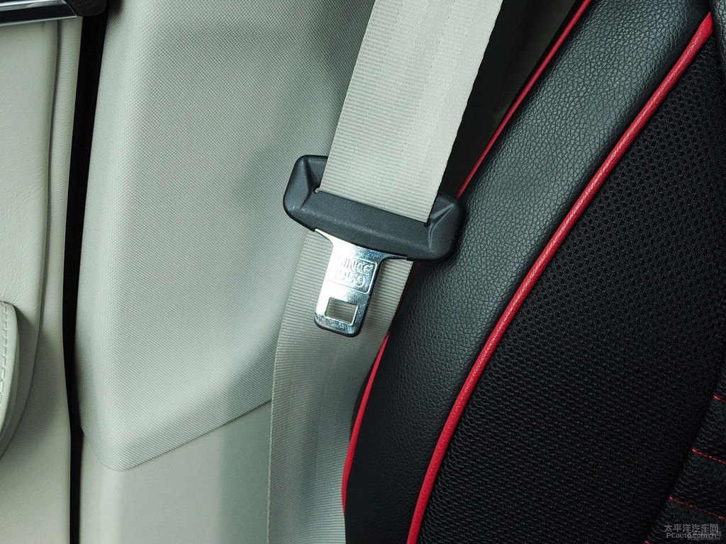 水晶白沃爾沃XC90車廂內飾圖片