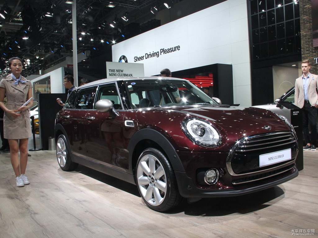 絳紅色MINI CLUBMAN整車外觀外觀圖片