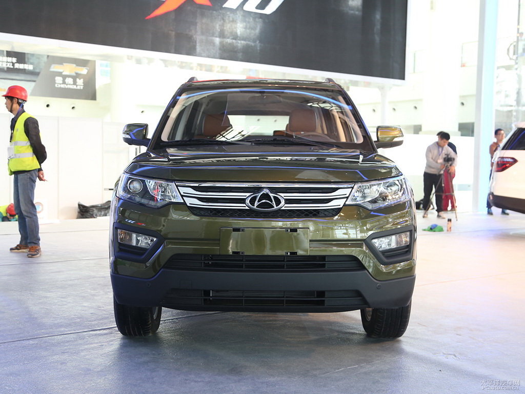 長(zhǎng)安歐尚CX70外觀高清大圖