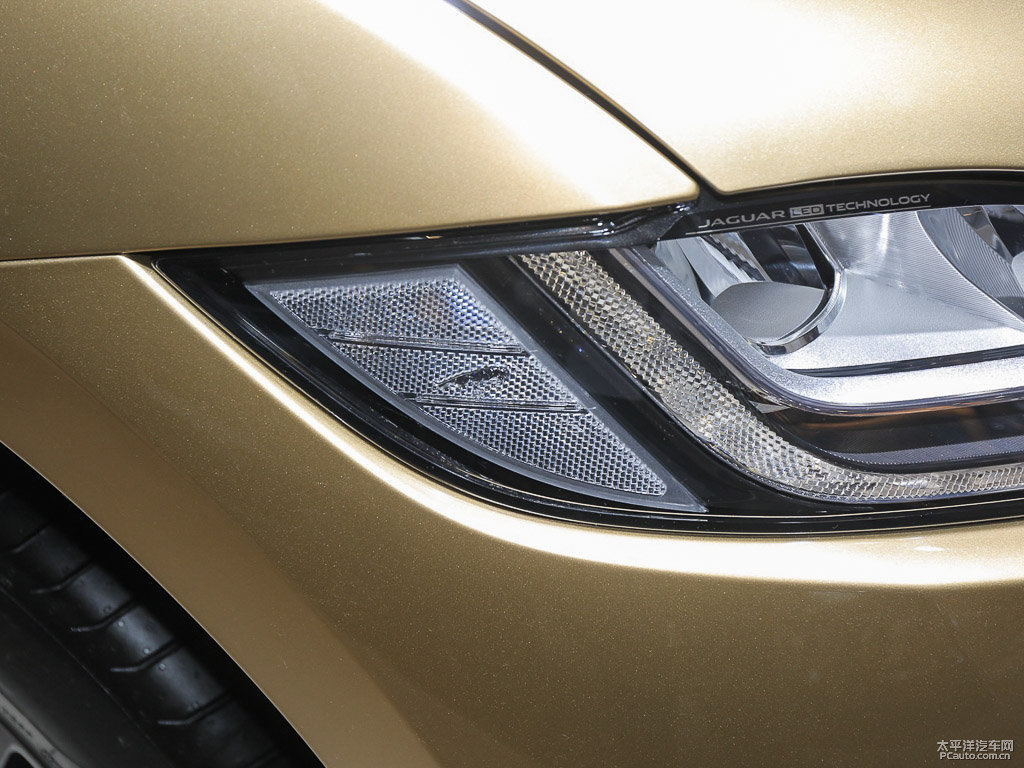 ʯӢɫݱF-PACE܇(ch)^^DƬ