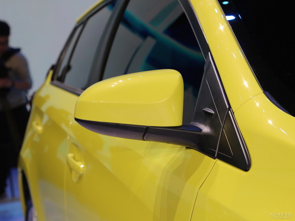 YARiS L 致炫外觀高清大圖