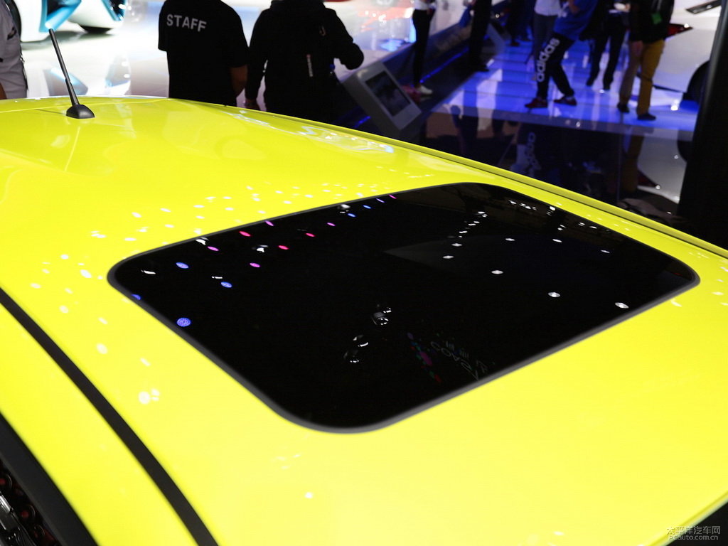 YARiS L 致炫外觀高清大圖