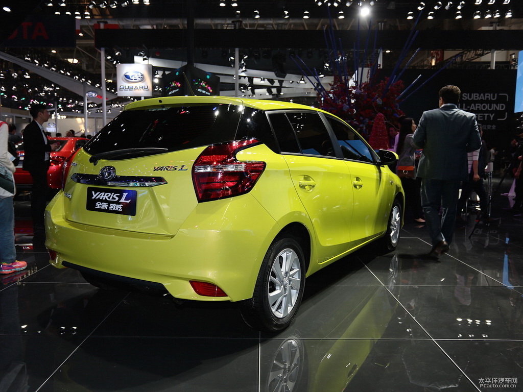 檸檬黃YARiS L 致炫整車外觀外觀圖片