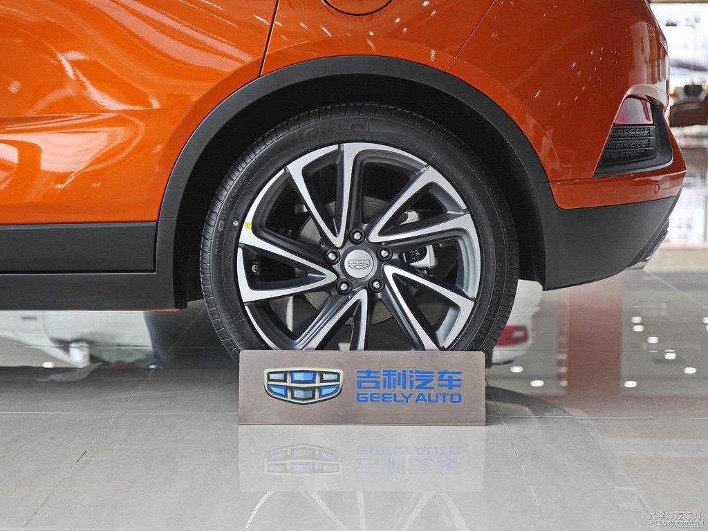 琉璃橙帝豪GS車身外觀圖片