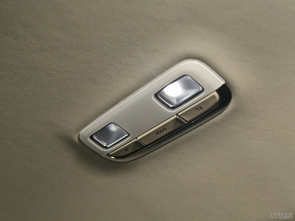 琉璃橙帝豪GS車(chē)廂內(nèi)飾圖片
