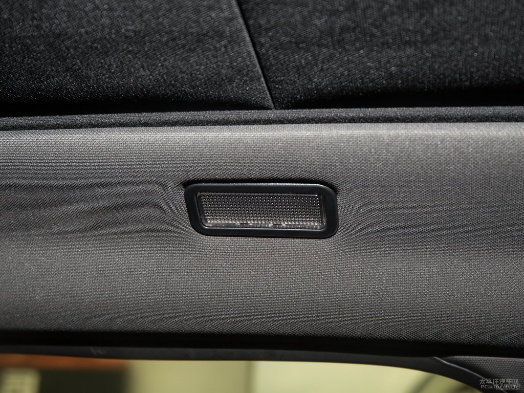 海防綠陸風(fēng)X7車廂內(nèi)飾圖片