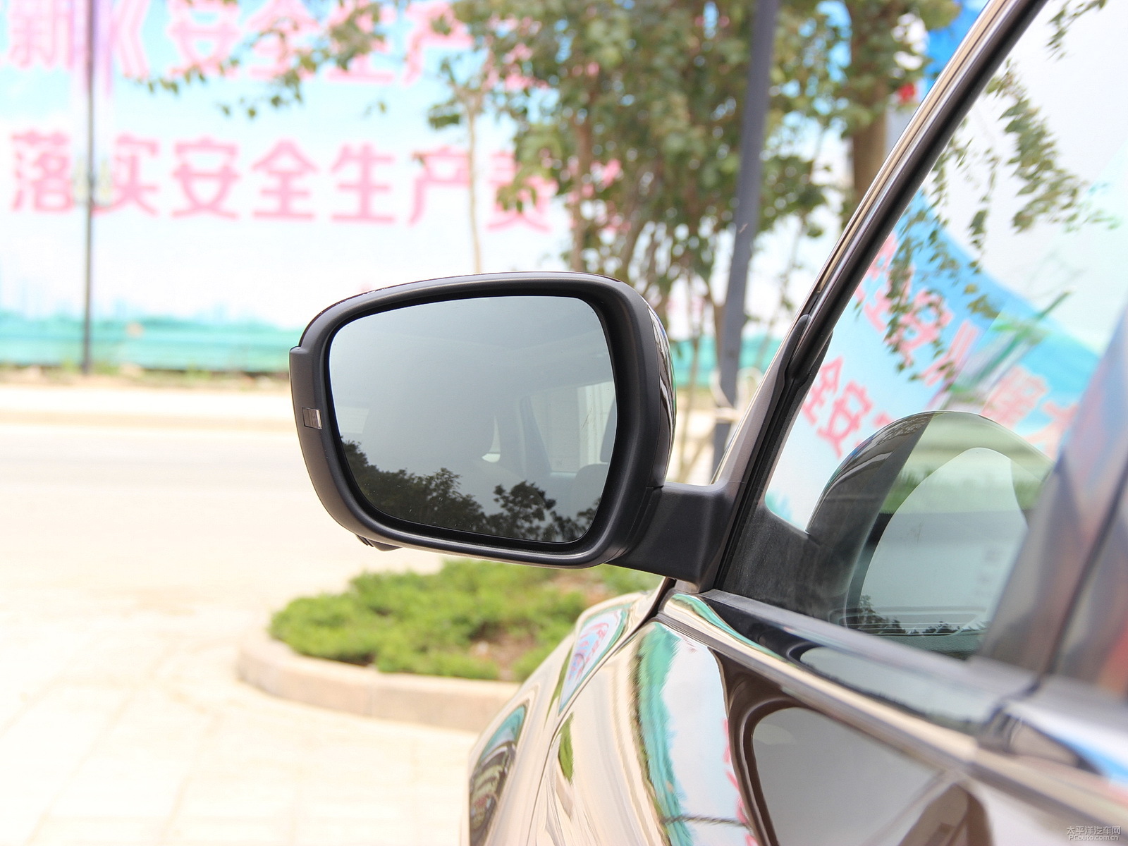 紫銅棕博越車(chē)身外觀圖片