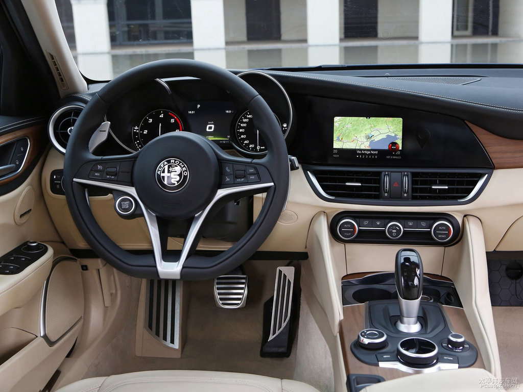 Giulia~п؃(ni)DƬ