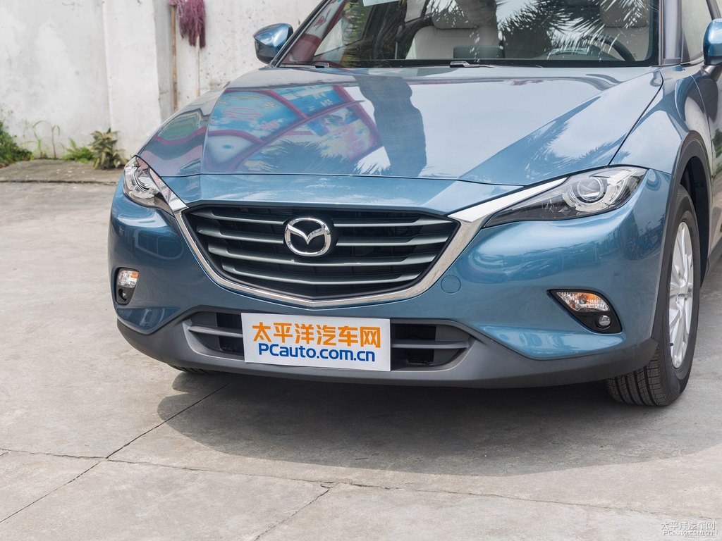 星際藍(lán)馬自達(dá)CX-4車頭外觀圖片