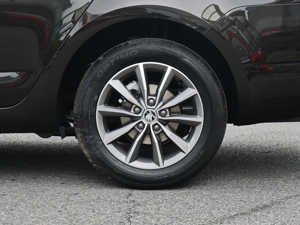 琥珀棕明銳車身外觀圖片