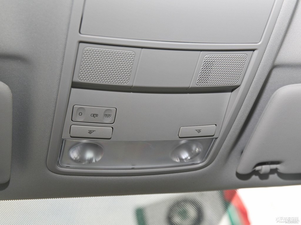 琥珀棕明銳車廂內(nèi)飾圖片