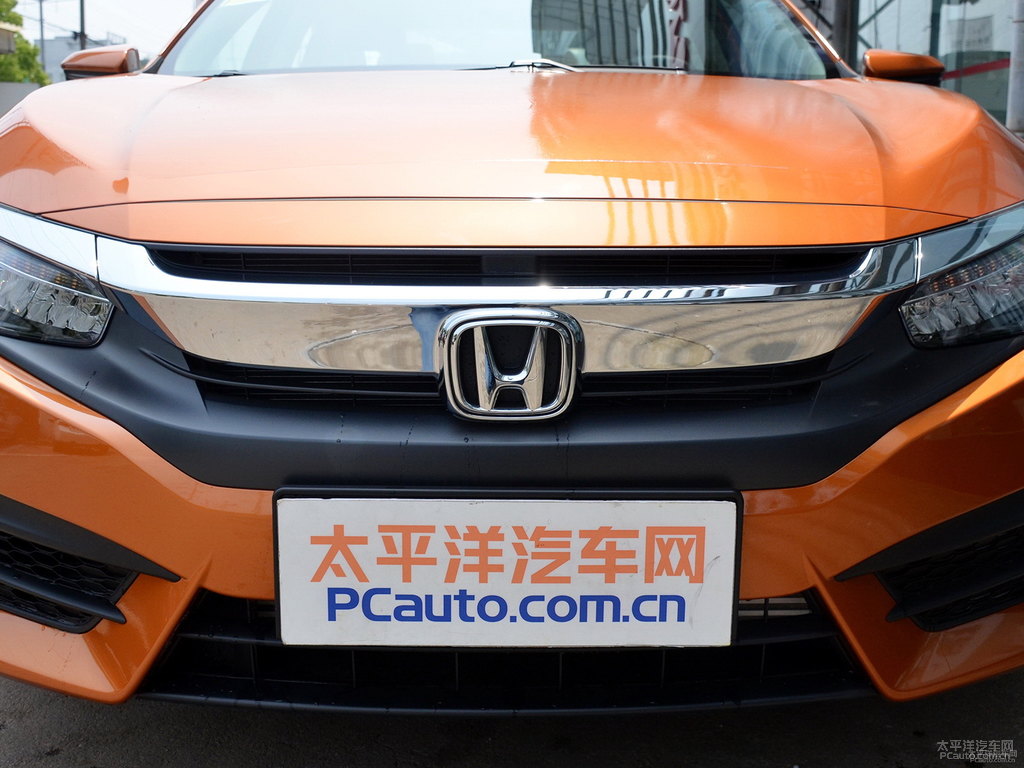 琥珀橙思域車頭外觀圖片